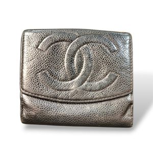 【ココマーク キャビアスキン 二つ折り財布】CHANEL【Cランク】