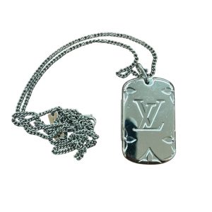 LOUIS VUITTON モノグラム ロケットネックレス