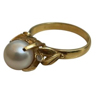 【宝石関係高価！！】K18 真珠メレダイヤ付きリング