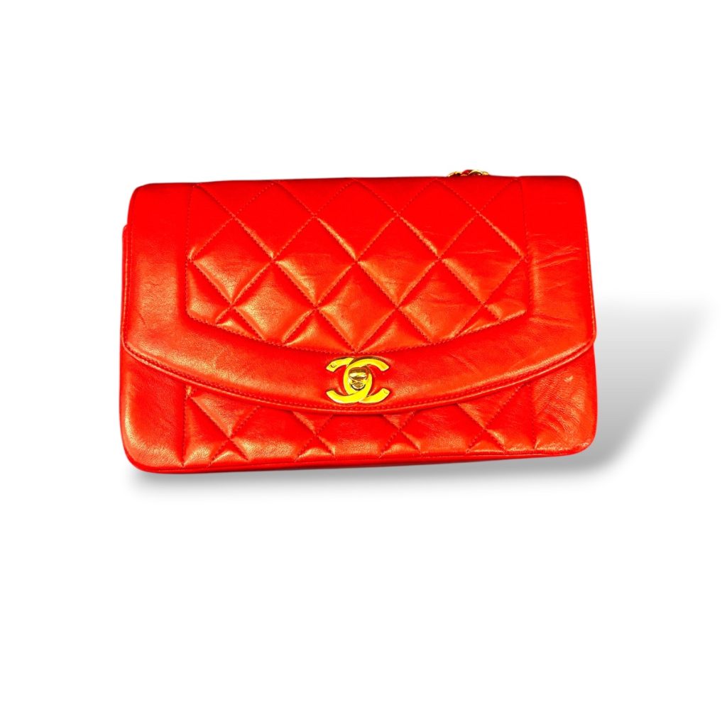 【ダイアナフラップ マトラッセ】CHANEL【Cランク】