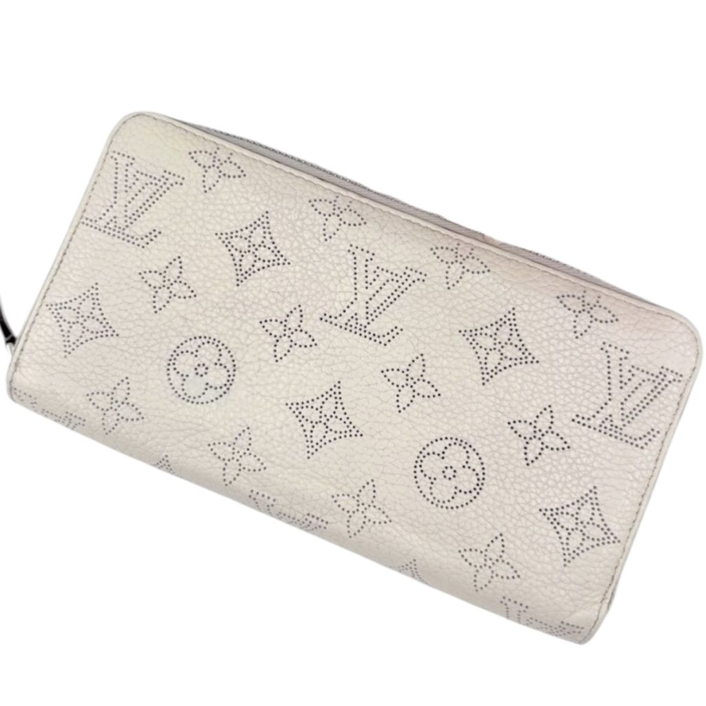 Louis Vuitton　マヒナ　ジッピーウォレット　樹木店