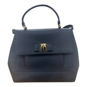 Salvatore Ferragamo ヴァラ ショルダーバッグ サルヴァトーレフェラガモ