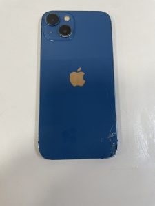 iPhone13 背面割れ品