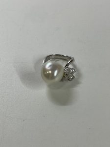 Pt900 ダイヤ付き パールリング