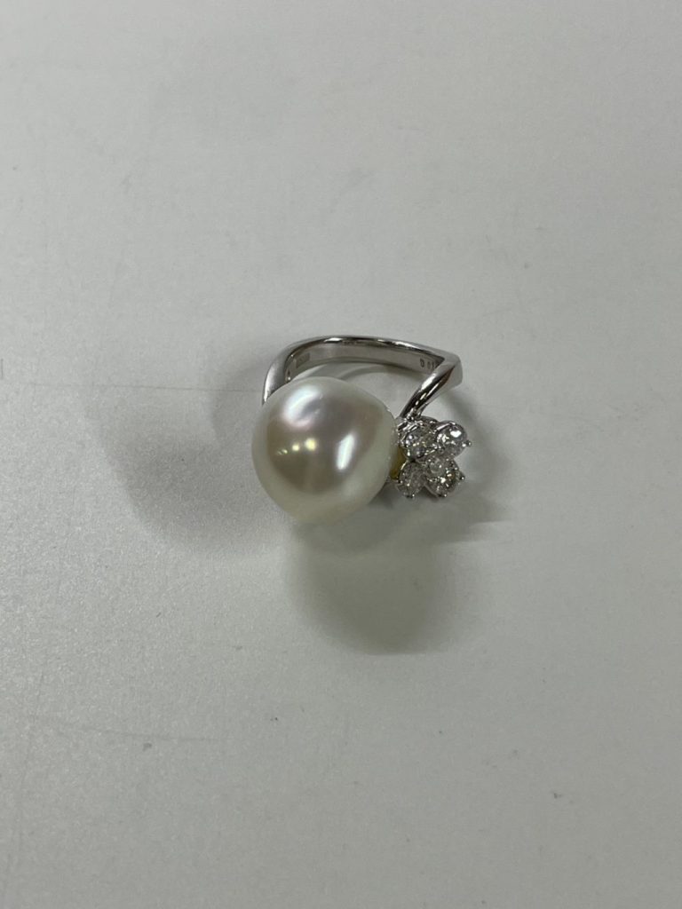 Pt900 ダイヤ付き パールリング