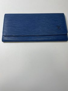 ルイヴィトン エピ 札入れ
