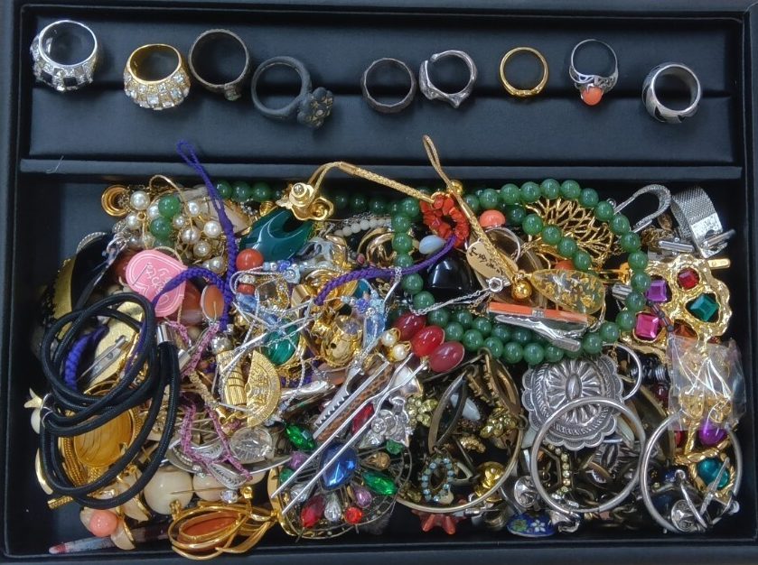 イミテーションアクセサリーおまとめ
