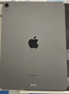 Apple iPad Air 第5世代 Wi-Fiモデル 64GB スペースグレイ