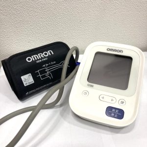 オムロン 血圧計