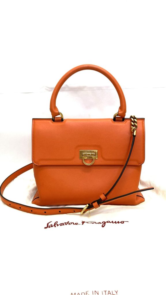 【Salvatore Ferragamo フェラガモ 2WAYバッグ】高価買取 査定無料｜伊勢崎市境下渕名