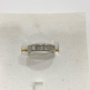 ダイヤ付きプラチナリング