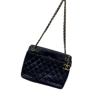 CHANEL / ラムマトラッセ / チェーントートバッグ / ネイビー / ブランド品