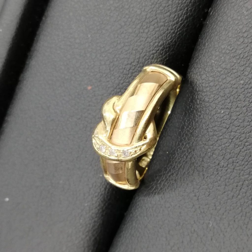 【三沢市】K18　メレダイヤ　リング　をお買取り致しました！