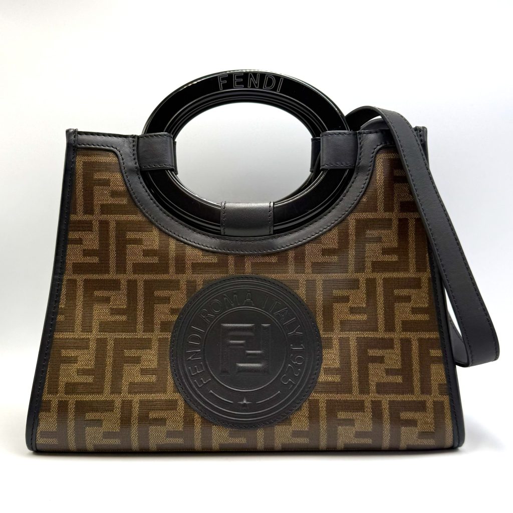 【FENDI ズッカ柄 ラナウェイショッパー】２WAY 高価買取 査定無料｜伊勢崎市市場町