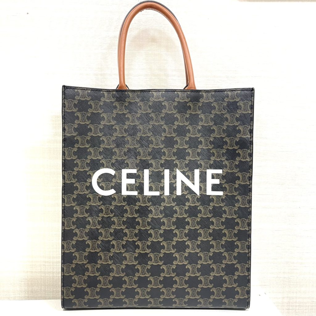 CELINE　セリーヌ　バーティカルカバ　トリオンフ