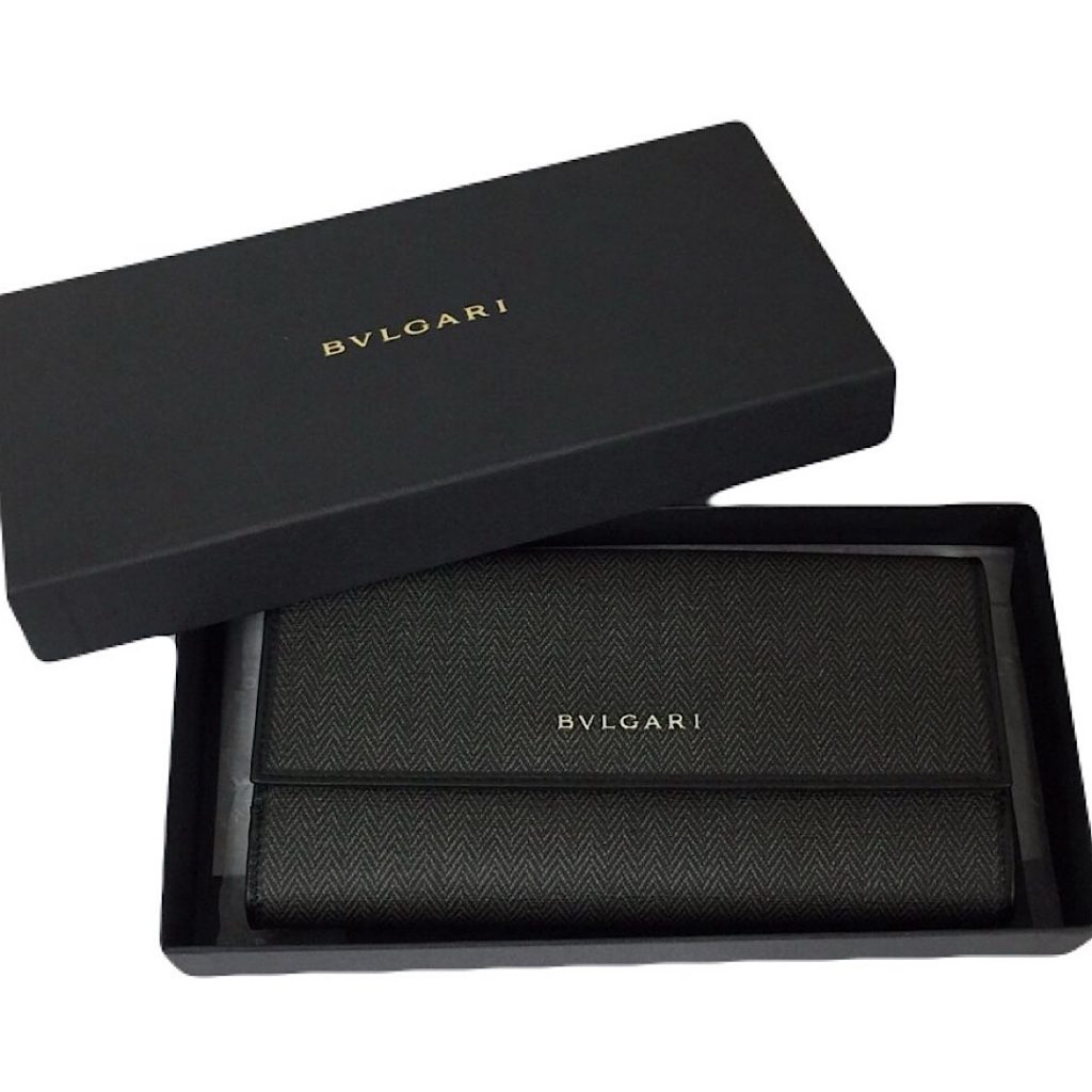 BVLGARIの長財布