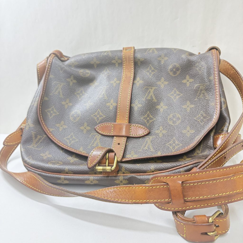 ルイ・ヴィトン / LOUIS VUITTON / ソミュール / モノグラム / バッグ