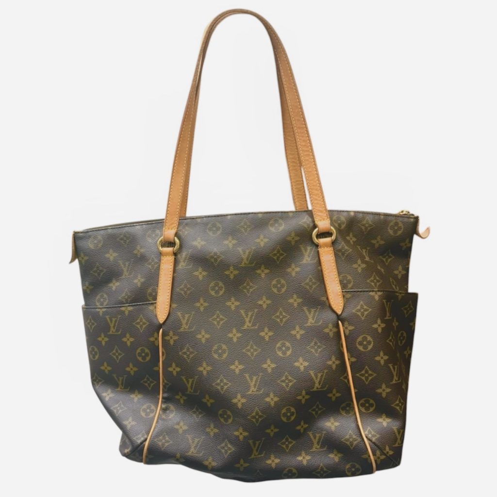 【トータリーMM モノグラム】Louis Vuitton(M56689)【Bランク】