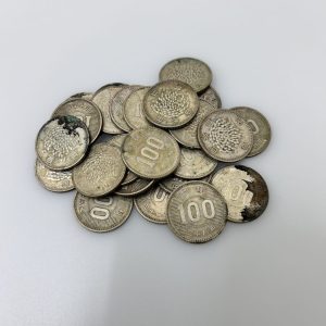 100円銀貨