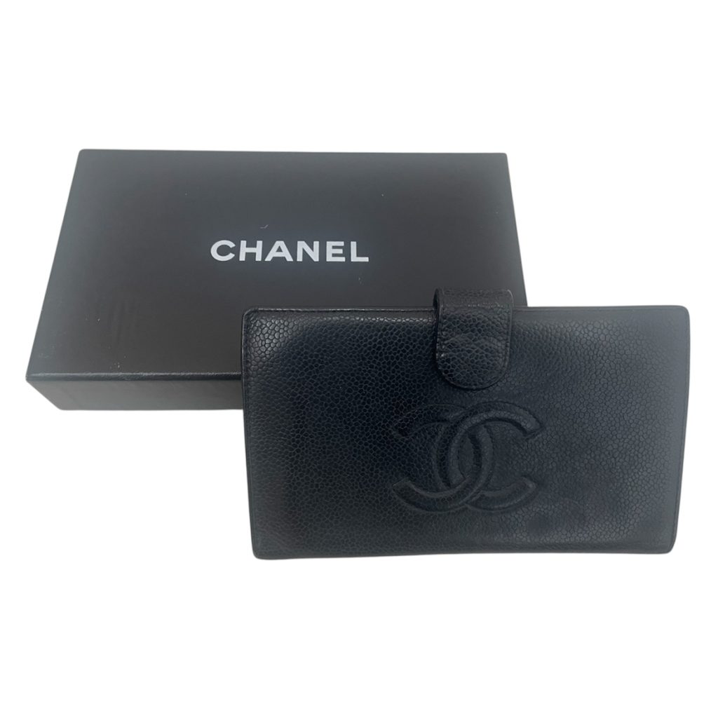 CHANEL（シャネル） キャビアスキン 2つ折り財布 　ブランド品