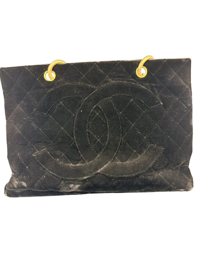 CHANEL　ベロアチェーンバッグ　買取実績
