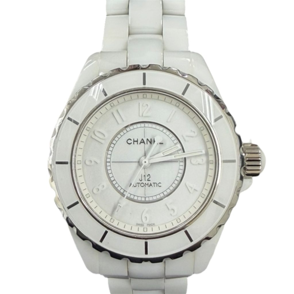 シャネル（CHANEL） 代表的な腕時計「J12」