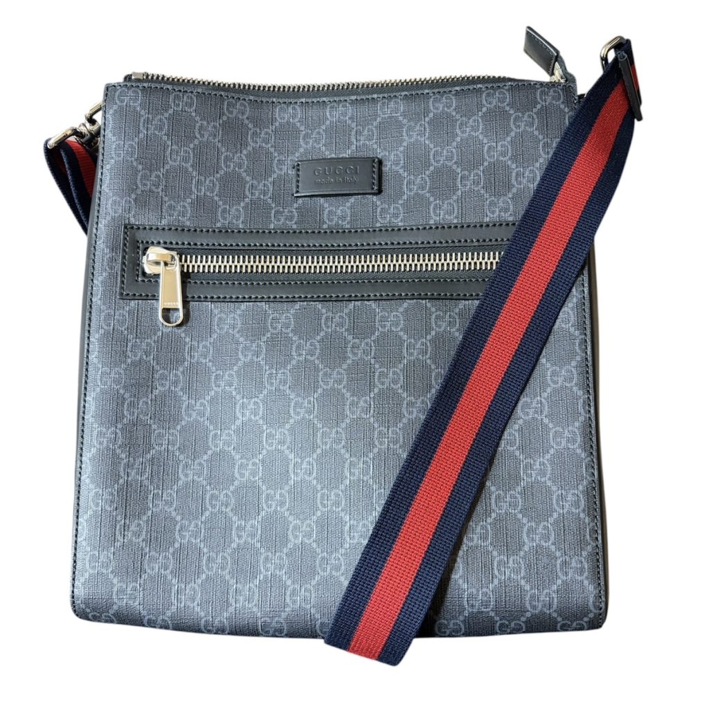 GUCCI(グッチ) GGスプリーム メッセンジャーバッグ
