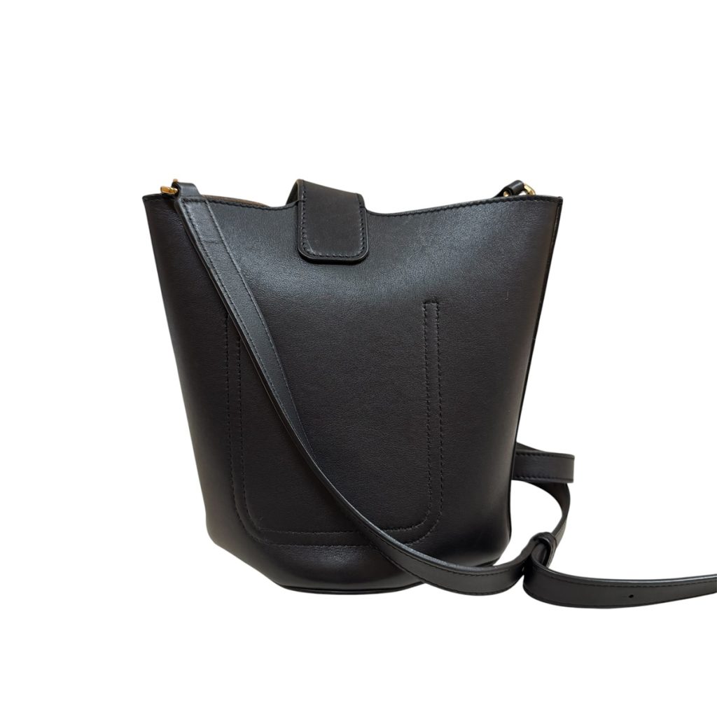 LOEWE ロエベ ぺブルバケットバッグミニ 寒河江市