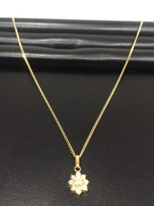 フローラル ダイヤモンド ネックレス