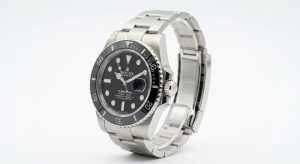 （ROLEX）「サブマリーナー デイト（Ref.126610LN）」