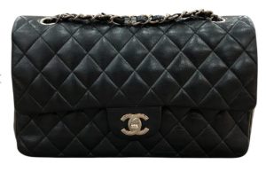 シャネル（CHANEL）　チェーンショルダーバッグ（マトラッセ）