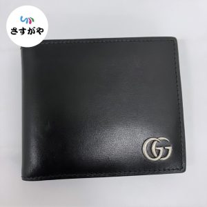 グッチ GGマーモント 2つ折り財布