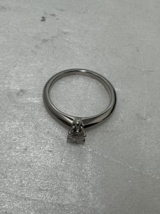 Pt900 一粒ダイヤモンド ソリティアリング