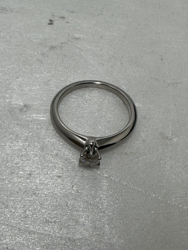 Pt900 一粒ダイヤモンド ソリティアリング