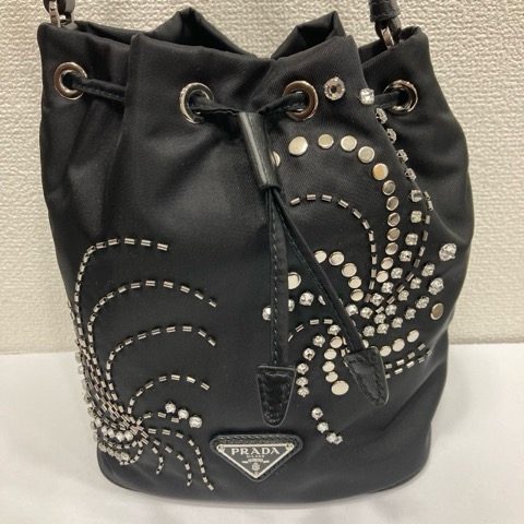 プラダ 巾着バッグ
