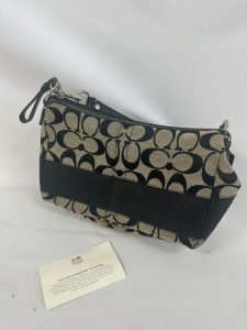 COACH シグネチャー アクセサリーポーチ