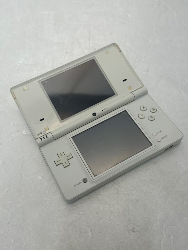 任天堂 ニンテンドーDSi