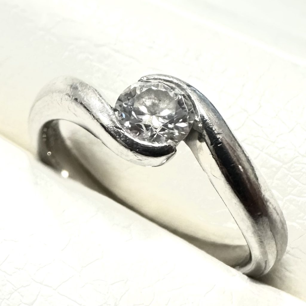 Pt900　プラチナ900　ダイヤモンドリング