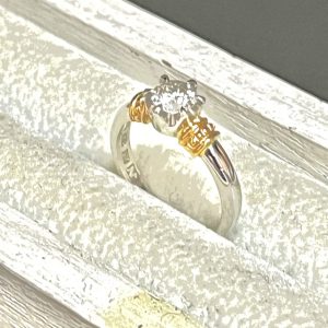 Pt900/K18　プラチナ900/18金　コンビ　ダイヤ付き　リング　指輪
