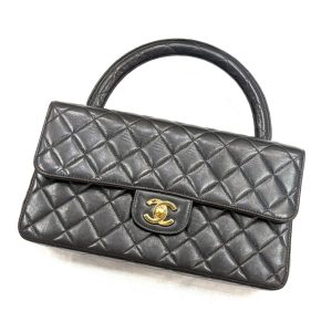CHANEL シャネル マトラッセ フラップバッグ ラムスキン
