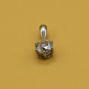 【三沢市】　Pt900　ダイヤモンドネックレス　をお買取り致しました！