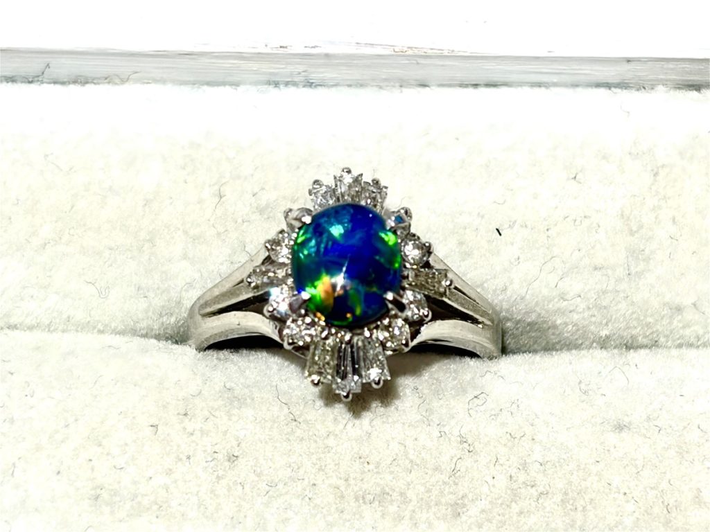 【高価買取！】Pt900 プラチナ900 オパールリング アクセサリー 指輪