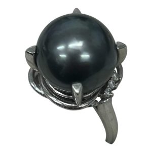 プラチナ 黒蝶真珠（ブラックパール） ダイヤモンド デザインリングをお買取りいたしました！