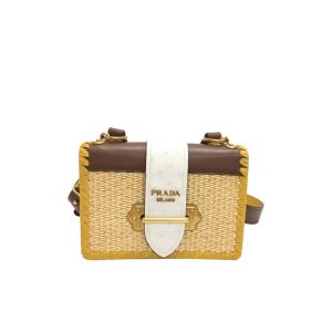 PRADA カイエ ショルダーバッグ プラダ