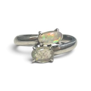 Pt900(プラチナ）　リング　アクセサリー　オパール