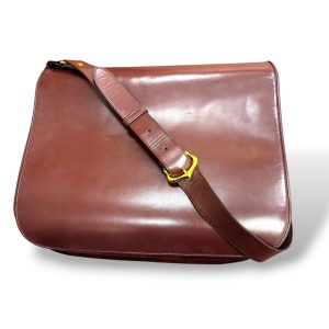 【メッセンジャーバッグ マストライン】Cartier【Cランク】