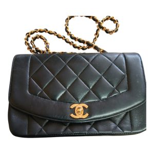 シャネル「マトラッセ ダイアナフラップ チェーンショルダーバッグ」をお買取りいたしました！
