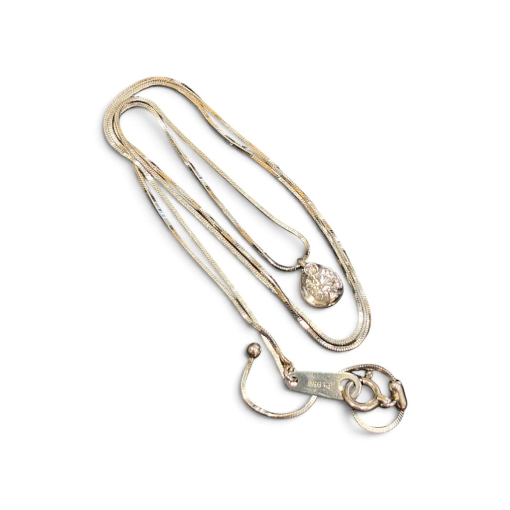 Pt850（プラチナ850）　ネックレス　アクセサリー　ダイヤモンド　トップ