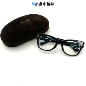 フォーナインズ 度入り眼鏡