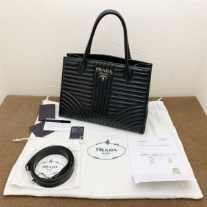 【三沢市】　プラダ バッグ　をお買取り致しました！
